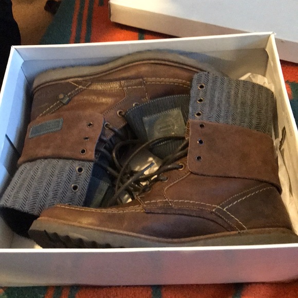 Casual boot - Picture 1 of 6